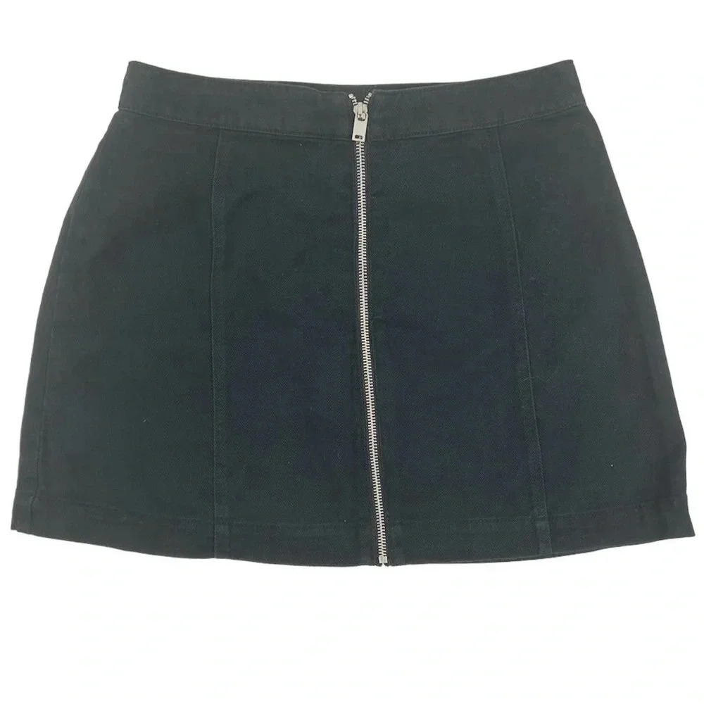 DIVIDED by H&M Women's Black Denim Mini Skirt Size‎ 8 Casual